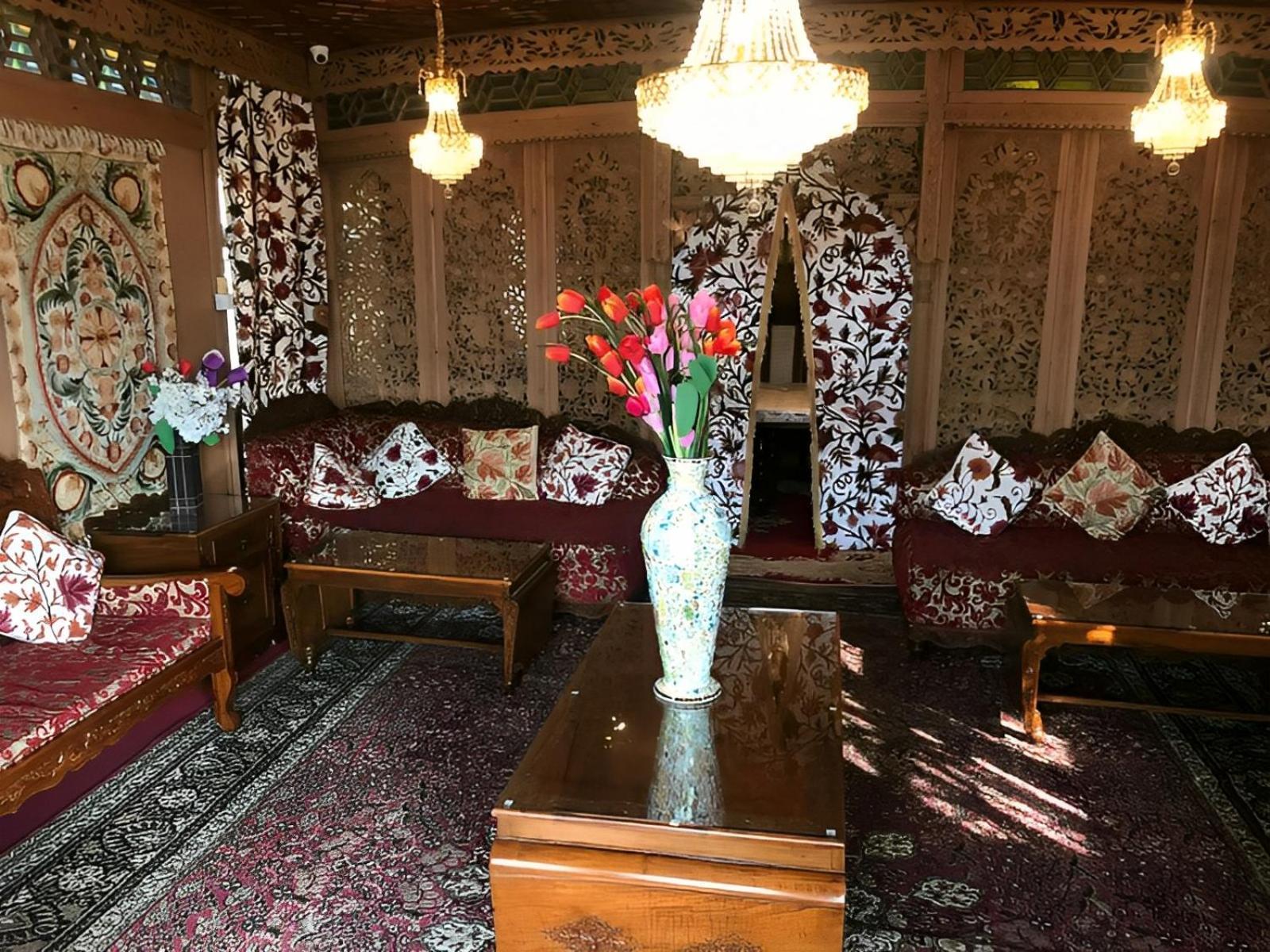 Heritage Amina Group Of Houseboats Hotell Srīnagar Eksteriør bilde